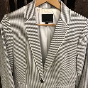 Banana Republic women’s gray pinstripe blazer